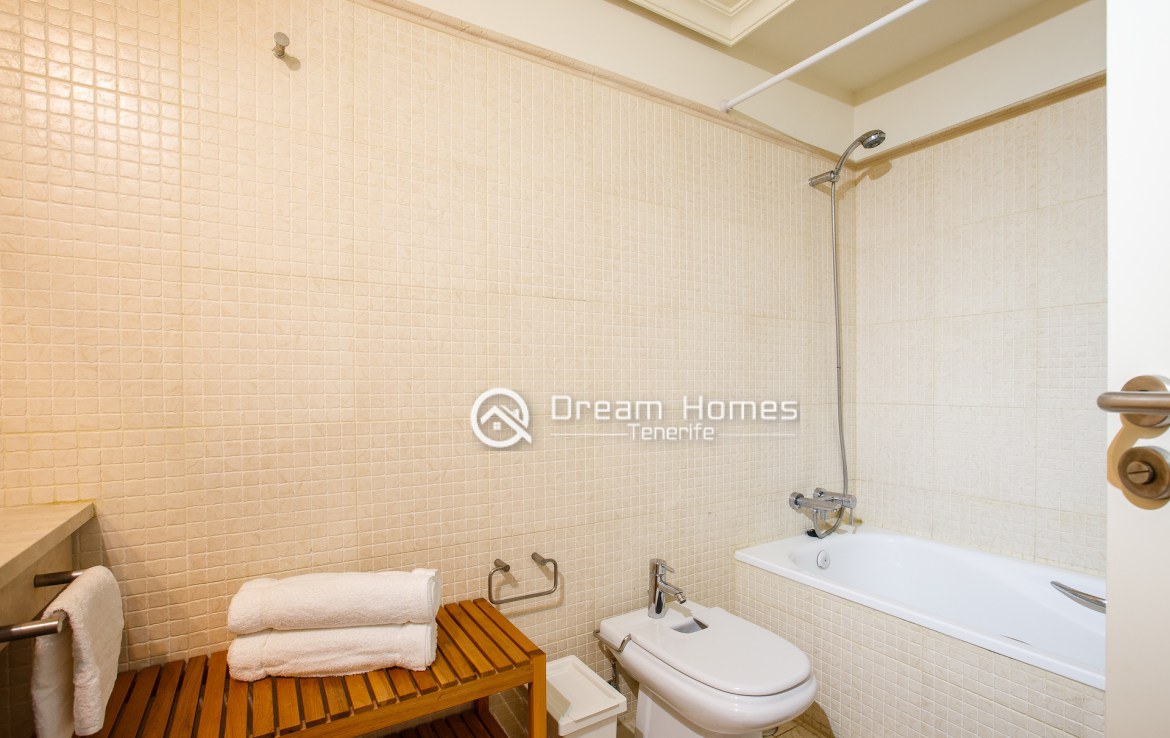 Balcon Gigantes II Two Bedroom Apartment, Puerto de Santiago Bathroom Real Estate Dream Homes Tenerife