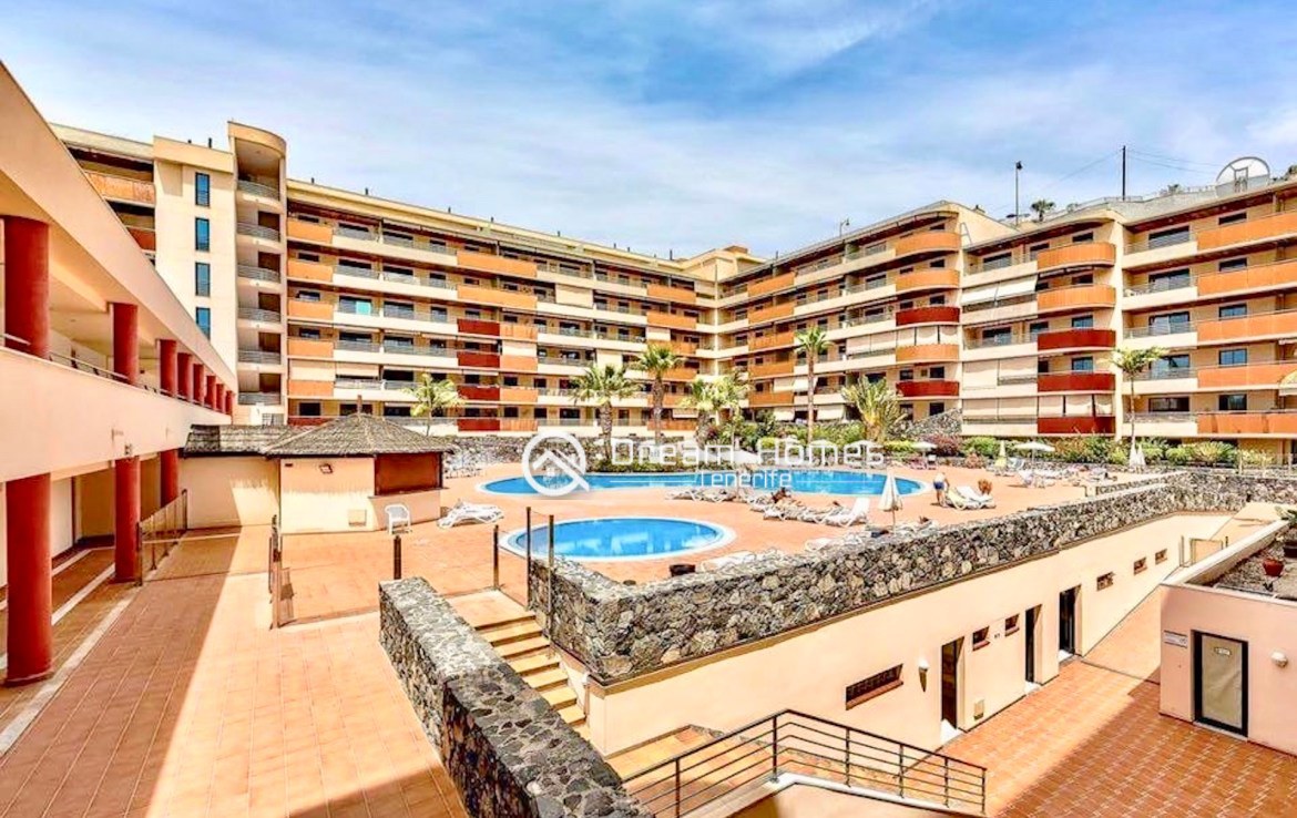 Balcon Gigantes II Two Bedroom Apartment, Puerto de Santiago Swimming Pool Real Estate Dream Homes Tenerife