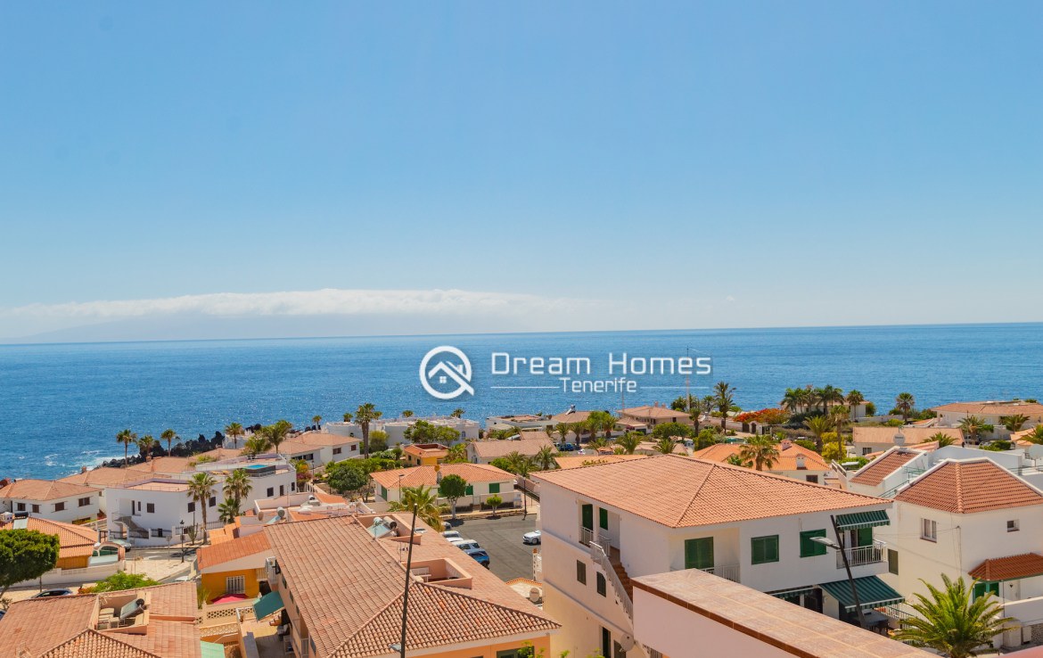 For Holiday Rent Four Bedroom Ocean View Penthouse With Jacuzzi Views Real Estate Dream Homes Tenerife
