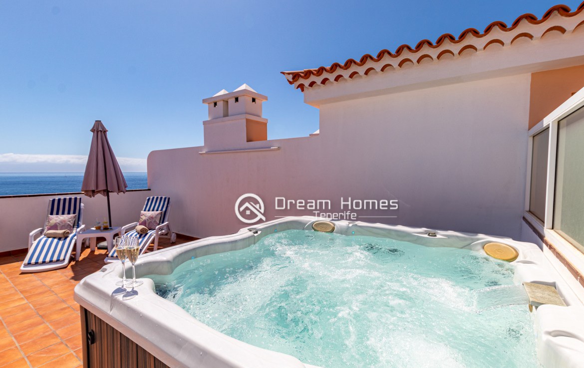 For Holiday Rent Four Bedroom Ocean View Penthouse With Jacuzzi Terrace Real Estate Dream Homes Tenerife