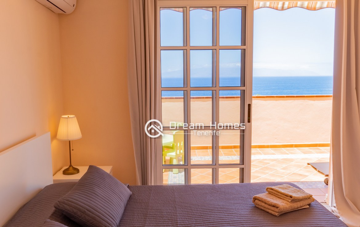 For Holiday Rent Four Bedroom Ocean View Penthouse With Jacuzzi Bedroom Real Estate Dream Homes Tenerife