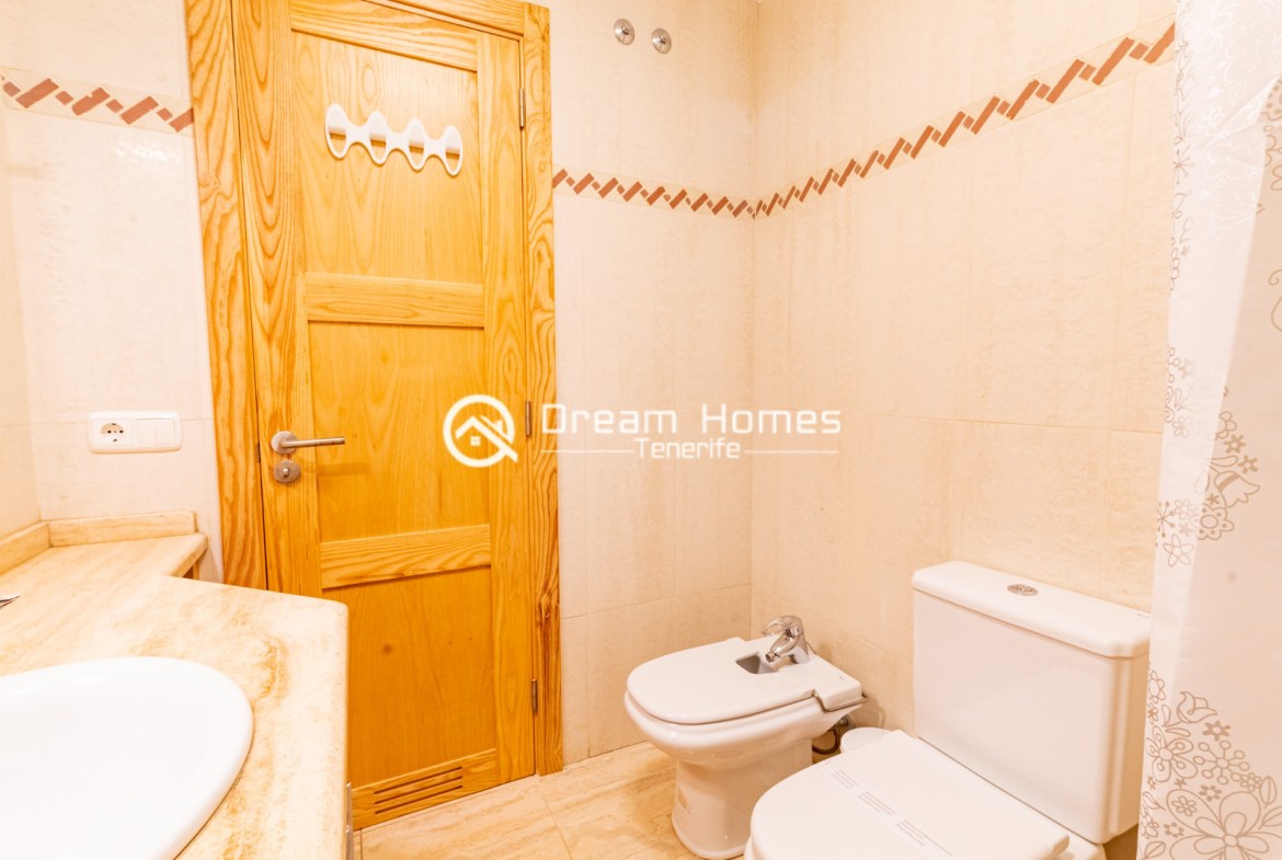 Holiday Home with Private Pool Bathroom Real Estate Dream Homes Tenerife