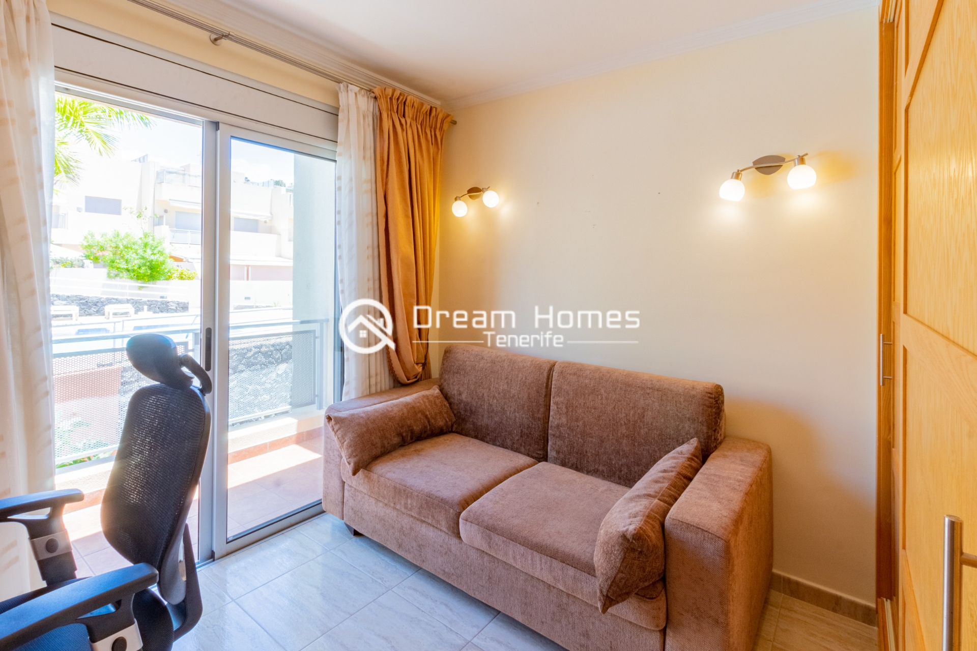 Holiday Home with Private Pool Living Room Real Estate Dream Homes Tenerife