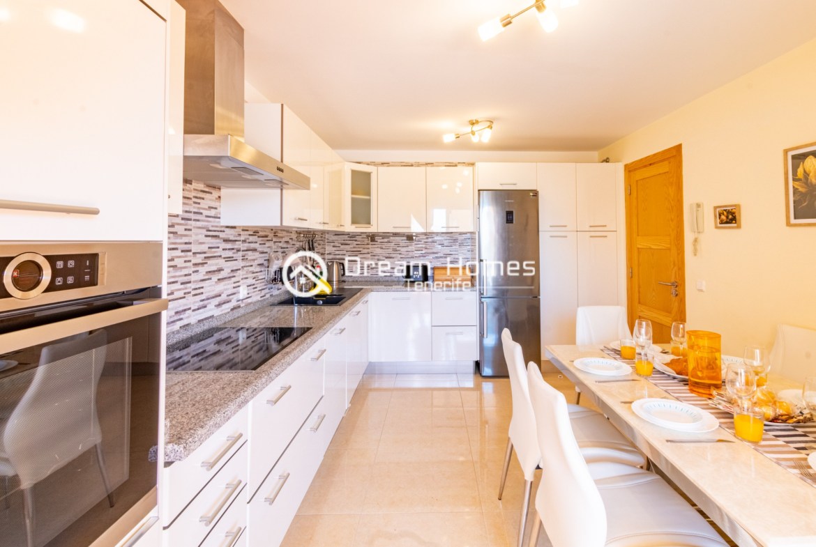 Holiday Home with Private Pool Kitchen Real Estate Dream Homes Tenerife