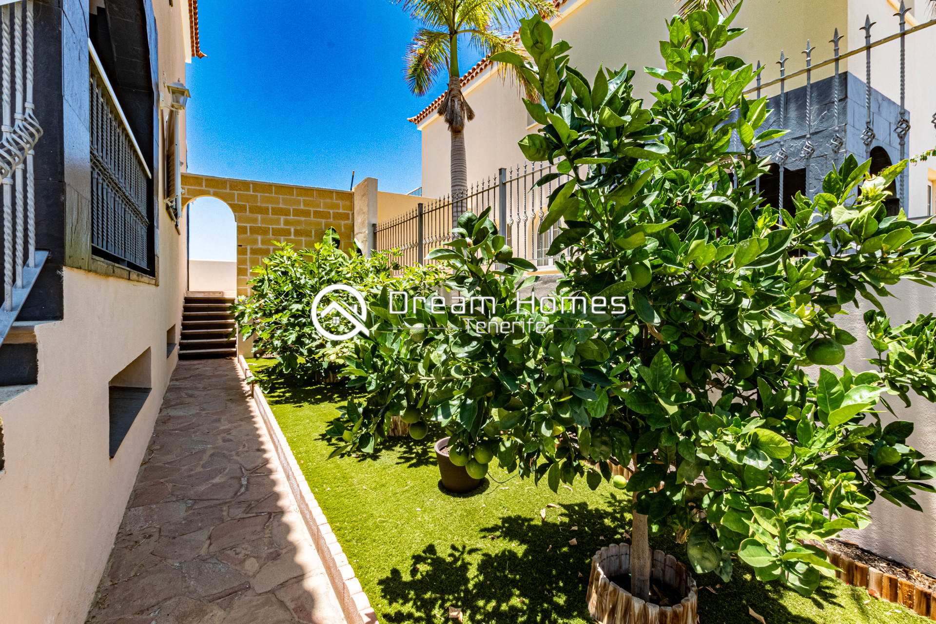 Villa Mirador del Atlantico With Heated Pool Green Area Real Estate Dream Homes Tenerife