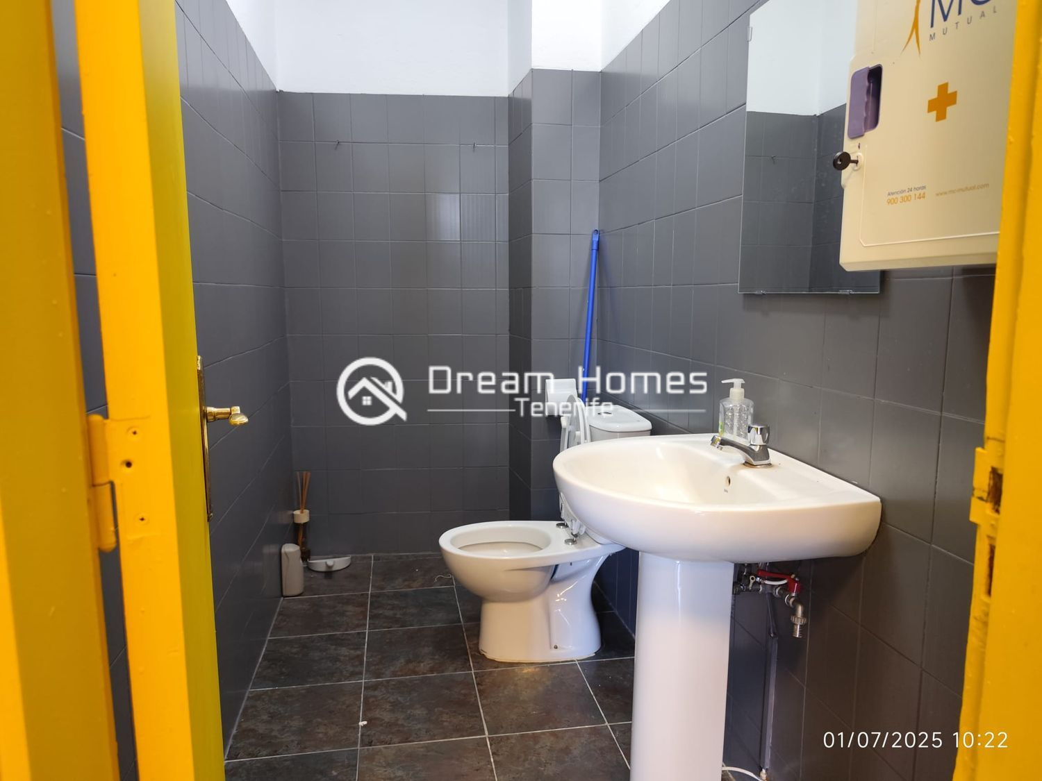 Perfect Business Space in Puerto de Santiago Bathroom Real Estate Dream Homes Tenerife