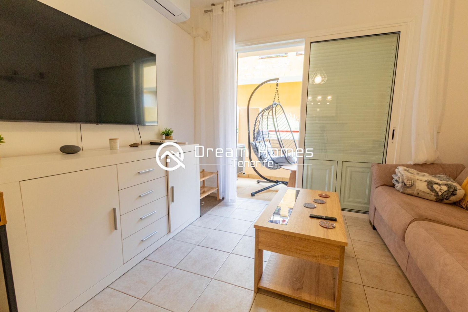 Beachside Apartment in Puerto de Santiago Pool Terrace (6) Beachside Apartment in Puerto de Santiago Living Room Real Estate Dream Homes Tenerife