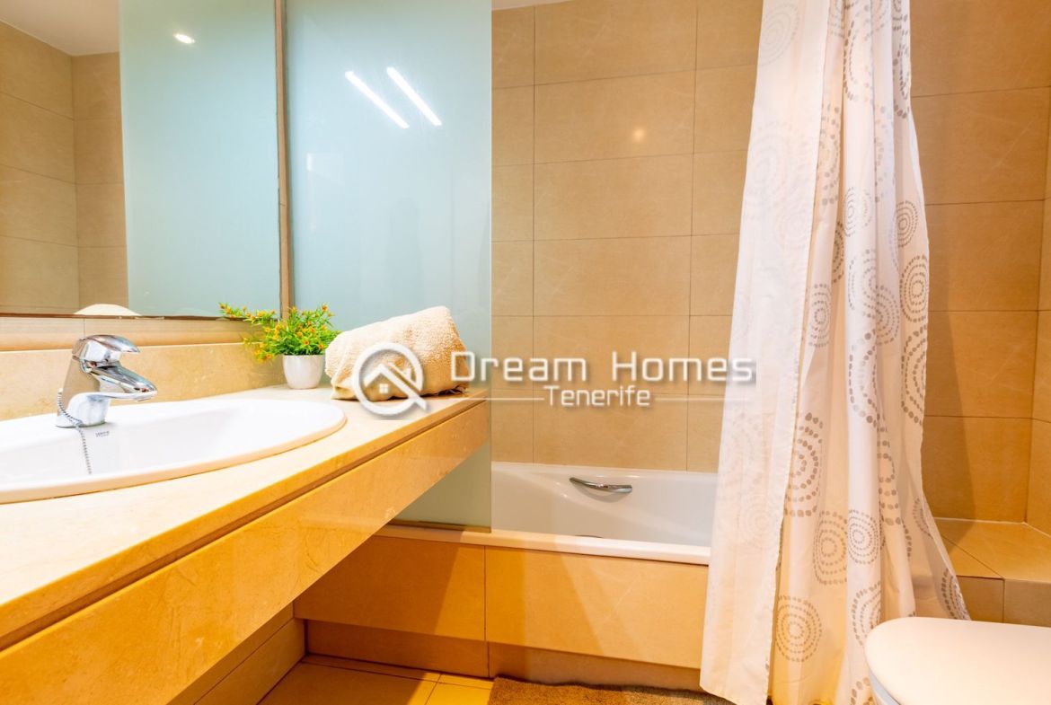 Cozy and Spacious 1BR Apartment Bathroom Real Estate Dream Homes Tenerife