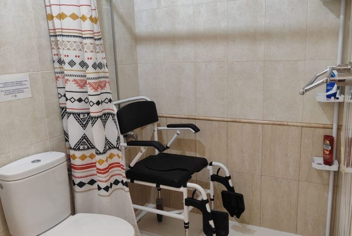 Sun-Filled 2BR Apartment Bathroom Real Estate Dream Homes Tenerife
