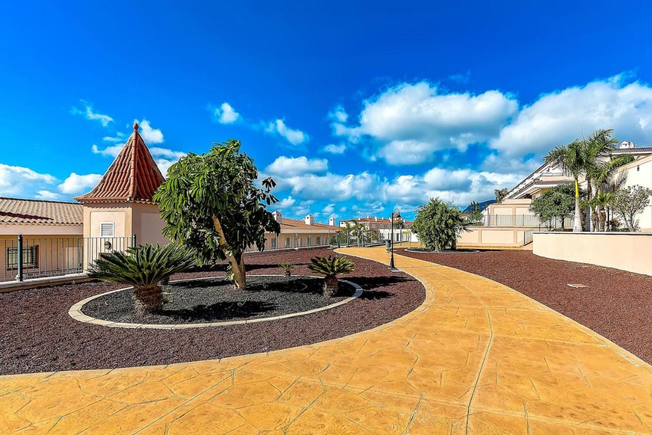 For Rent Two Bedroom Townhouse in Puerto de Santiago Terrace Garden Ocean View Swimming Pool31