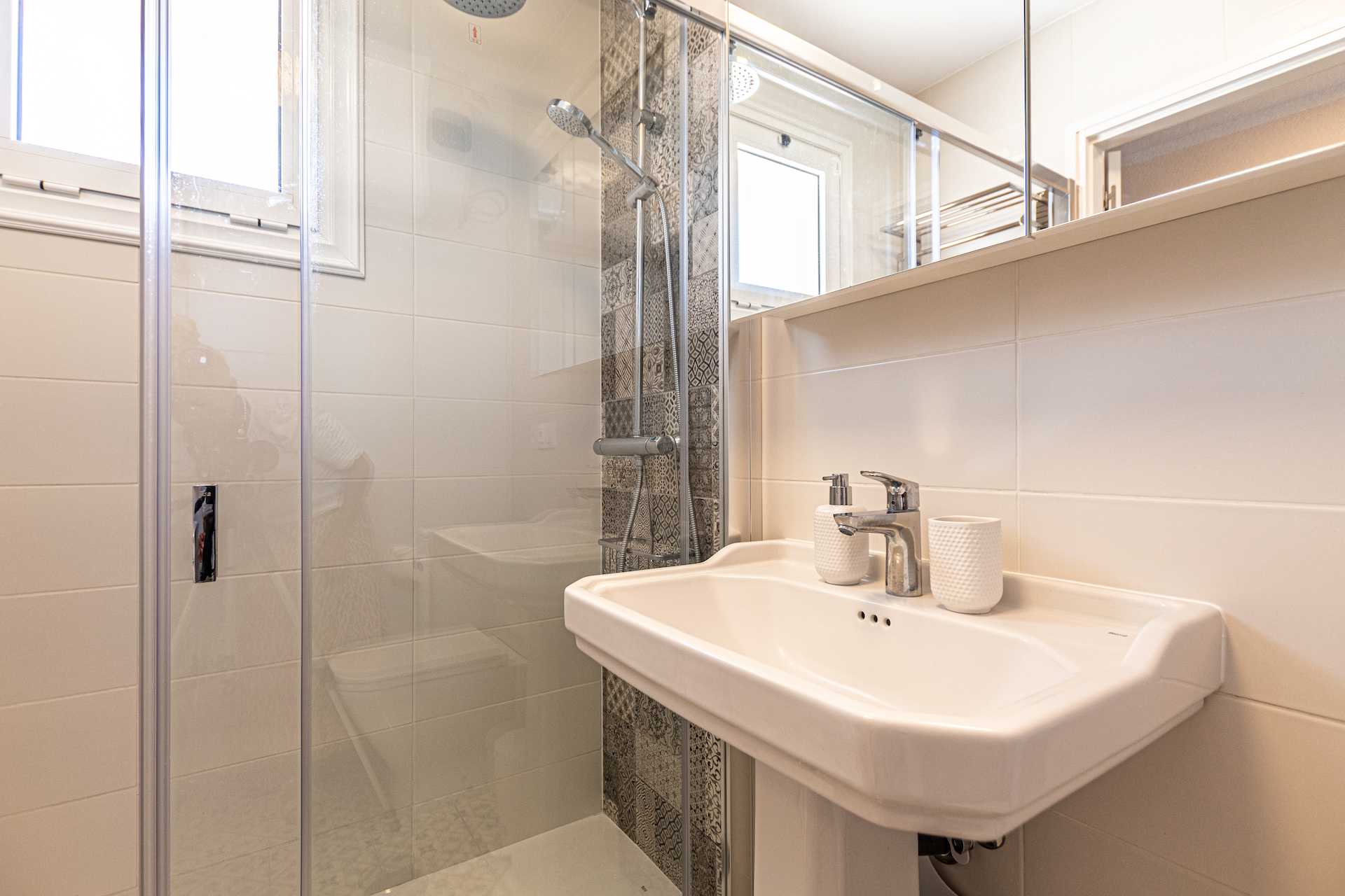 1 Bedroom Sunflower Apartment For Rent Tenerife20
