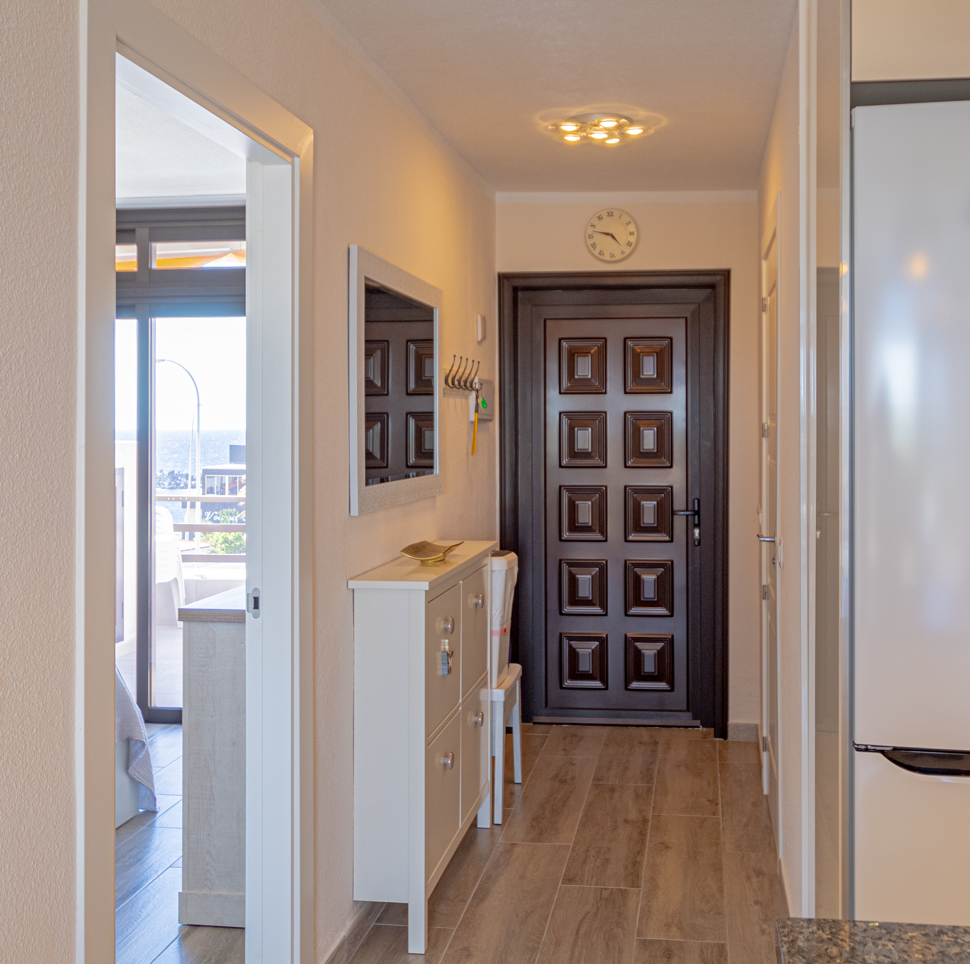 1 Bedroom Sunflower Apartment For Rent Tenerife23