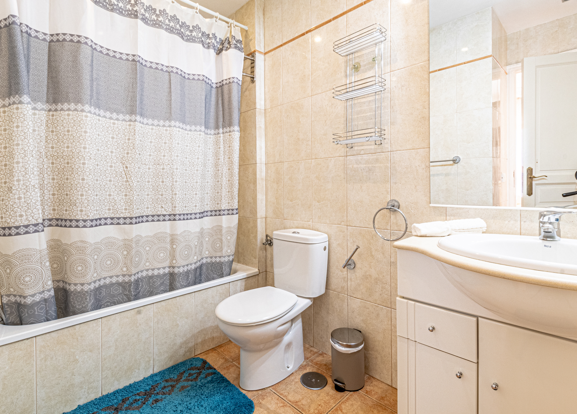 2 Bedroom Apartment For Rent Tenerife21