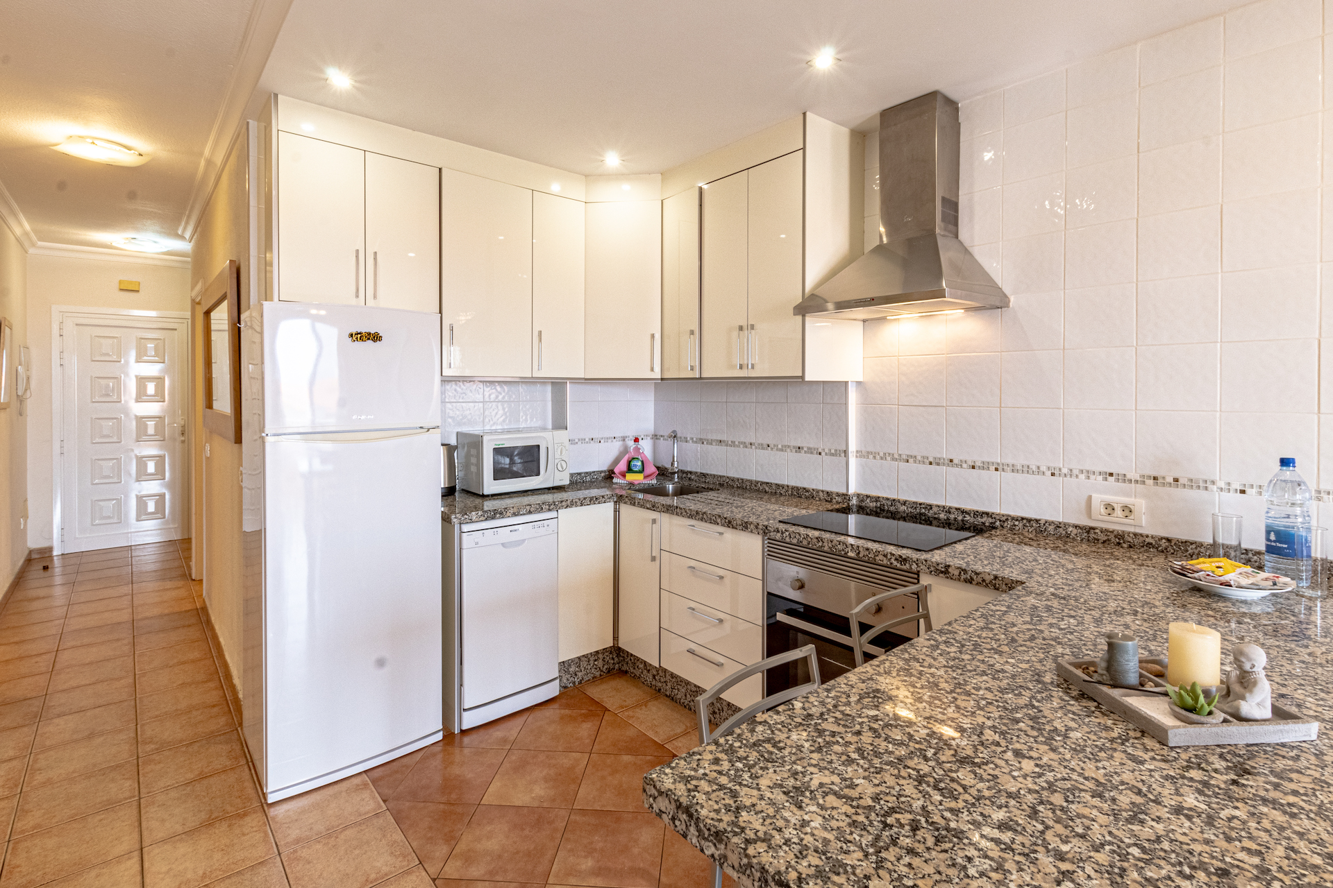 2 Bedroom Apartment For Rent Tenerife26