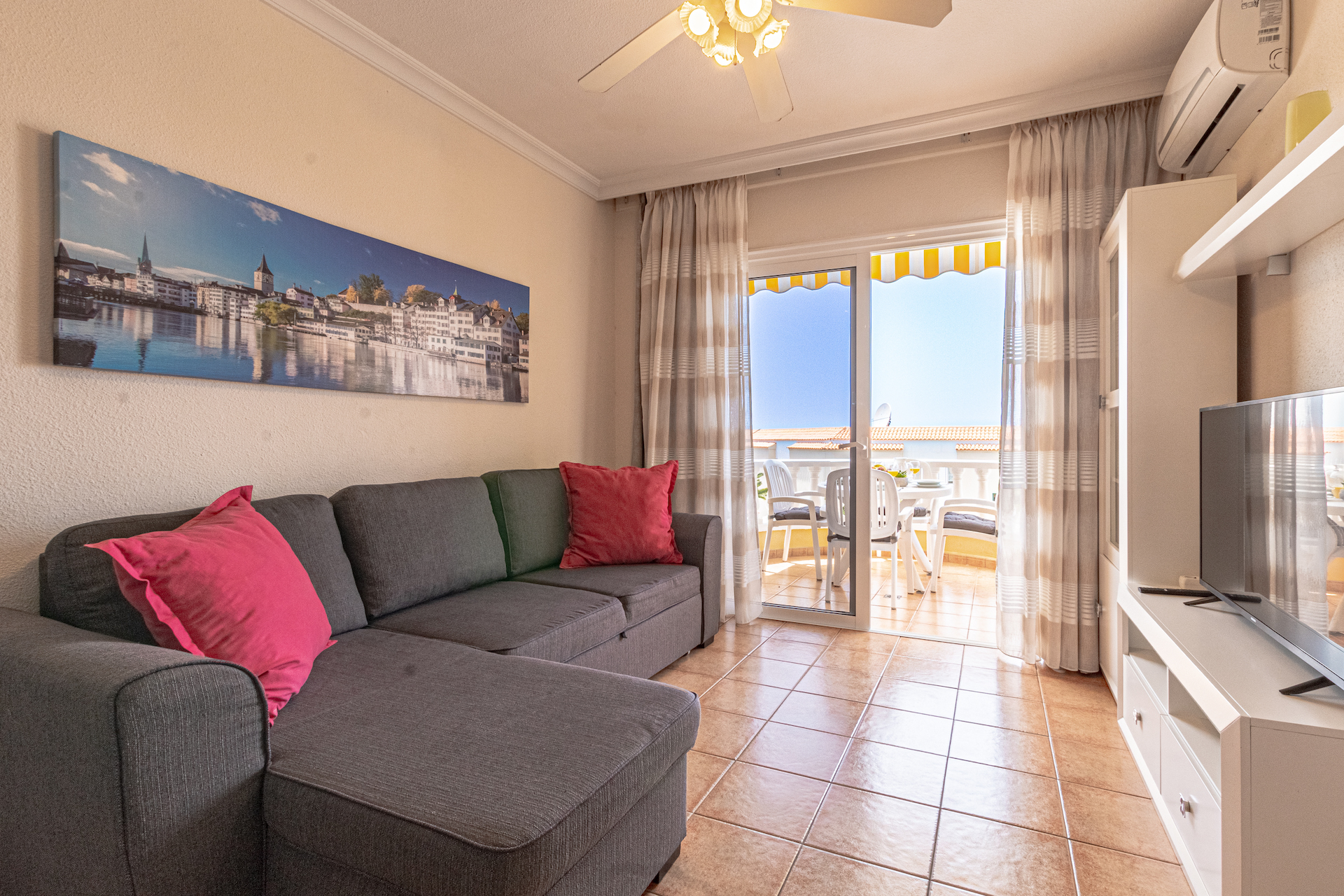 2 Bedroom Apartment For Rent Tenerife32